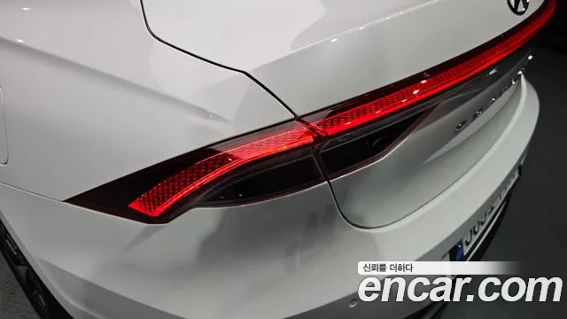 Hyundai Grandeur Grandeur (New) Hybrid — Фото автомобиля 8