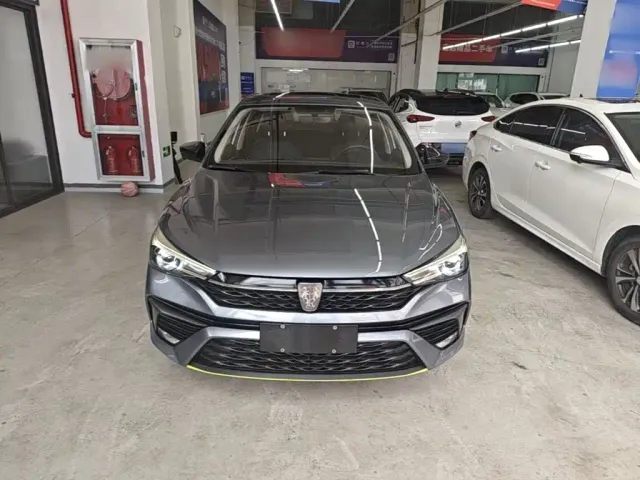 Roewe i5 — Фото автомобиля 2