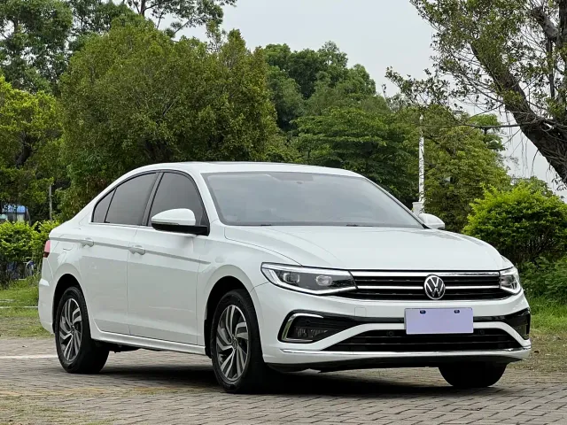 Volkswagen Bora — Фото автомобиля 3