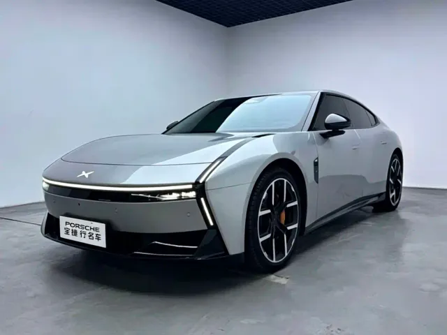 Xpeng P7 — Фото автомобиля 2