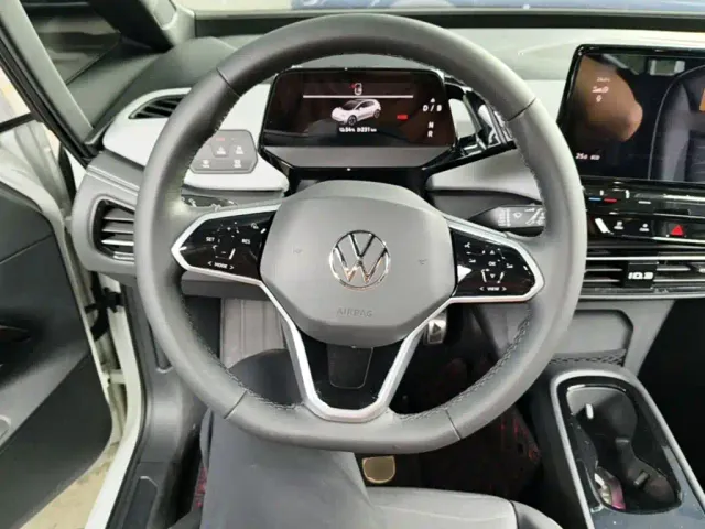 Volkswagen ID.3 — Фото автомобиля 10