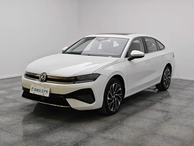 Фотография автомобиля — Volkswagen Sagitar