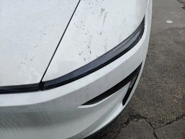 Tesla Model Y — Фото автомобиля 23