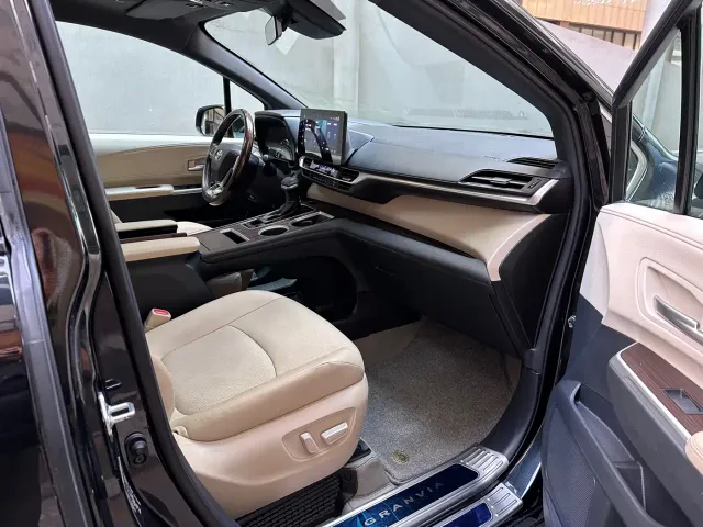 Toyota Granvia — Фото автомобиля 8