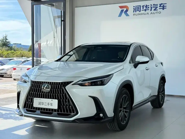 Фотография автомобиля — Lexus NX