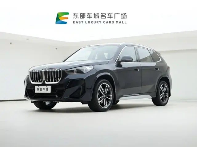 Фотография автомобиля — BMW X1