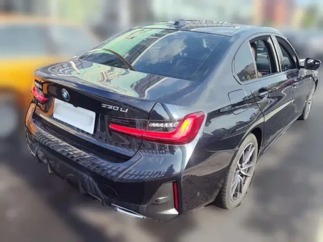 BMW 3 Series — Фото автомобиля 9