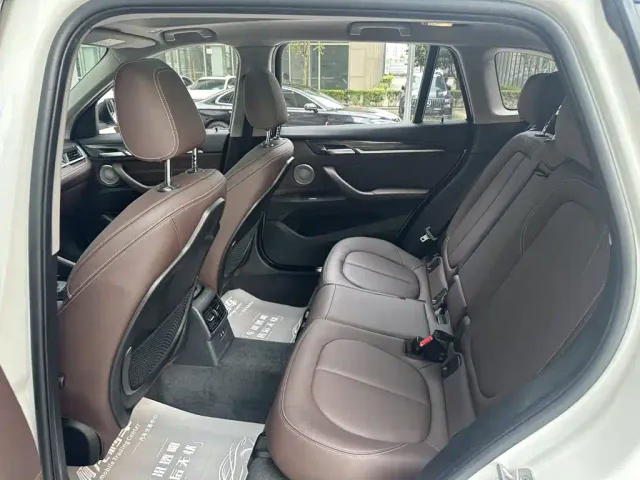 BMW X1 — Фото автомобиля 7