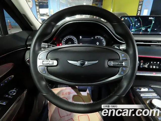 Genesis GV70 — Фото автомобиля 9