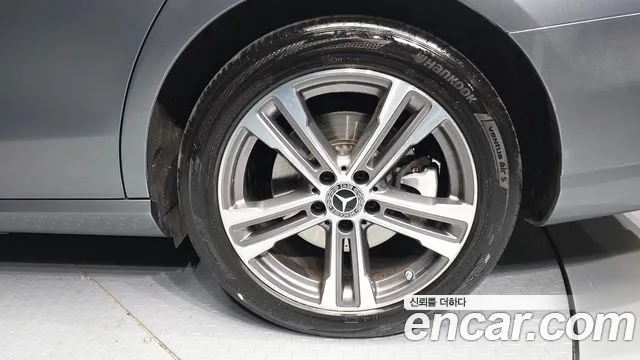 Mercedes-Benz E-Class E-класс W213 E350 4MATIC Avantgarde — Фото автомобиля 5