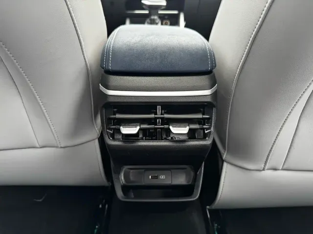 Geely Emgrand — Фото автомобиля 15