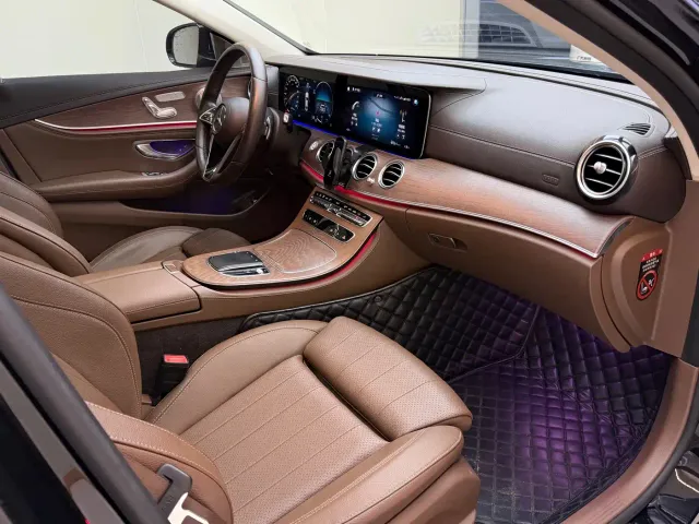 Mercedes-Benz E-Class — Фото автомобиля 14