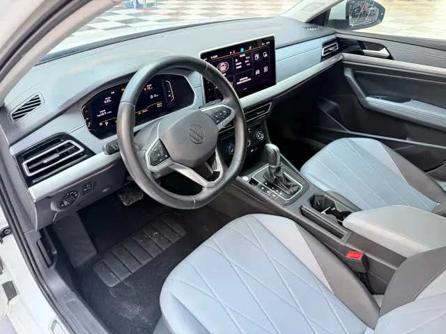 Volkswagen Lavida — Фото автомобиля 9