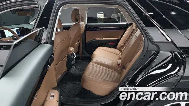 Hyundai Grandeur GN7 — Фото автомобиля 12