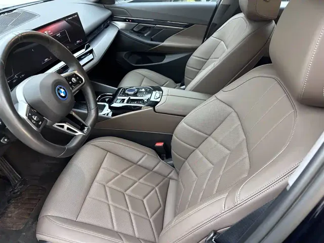 BMW i5 — Фото автомобиля 8