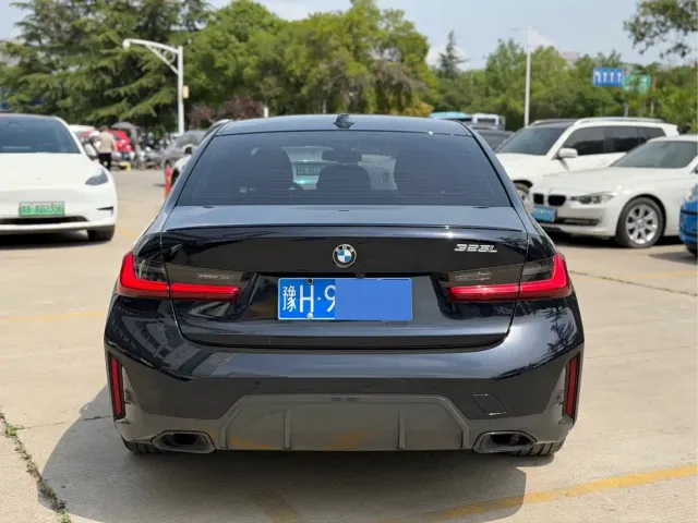 BMW 3 Series — Фото автомобиля 3