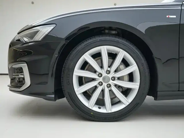 Audi A6L — Фото автомобиля 15