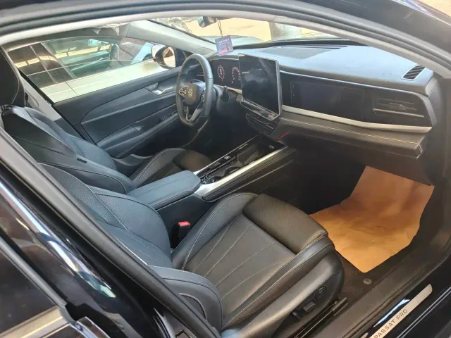 Volkswagen Passat — Фото автомобиля 17