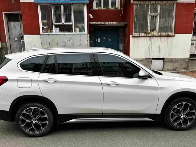 BMW X1 — Фото автомобиля 11