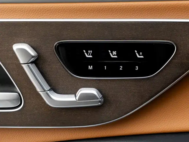 Mercedes-Benz E-Class — Фото автомобиля 22