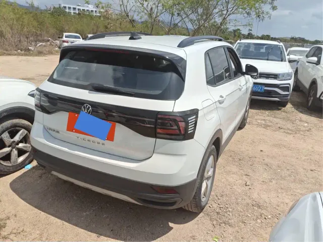 Volkswagen T-Cross — Фото автомобиля 4