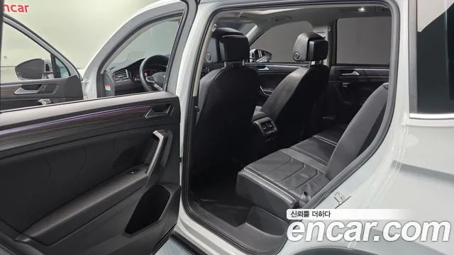 Volkswagen Tiguan — Фото автомобиля 10