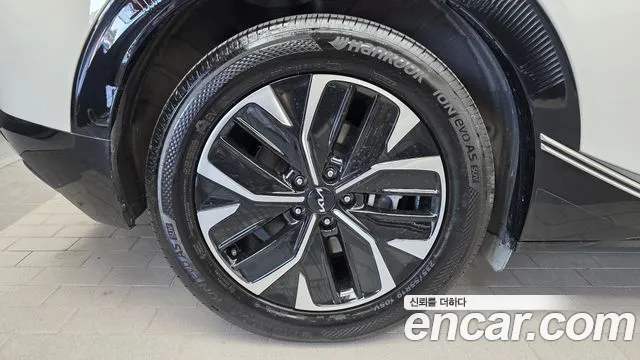 Kia EV6 — Фото автомобиля 5
