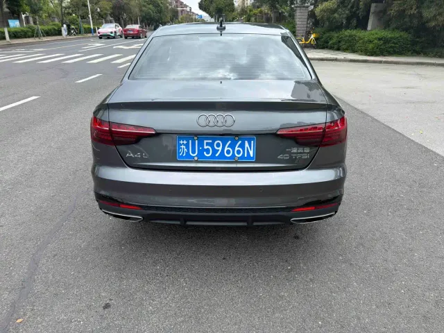 Audi A4L — Фото автомобиля 4