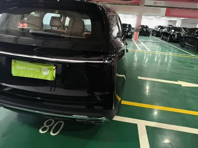 Hongqi HS7 PHEV — Фото автомобиля 7