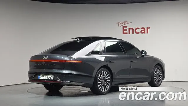 Hyundai Grandeur GN7 — Фото автомобиля 2