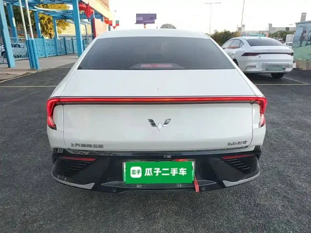 Wuling Starlight — Фото автомобиля 5
