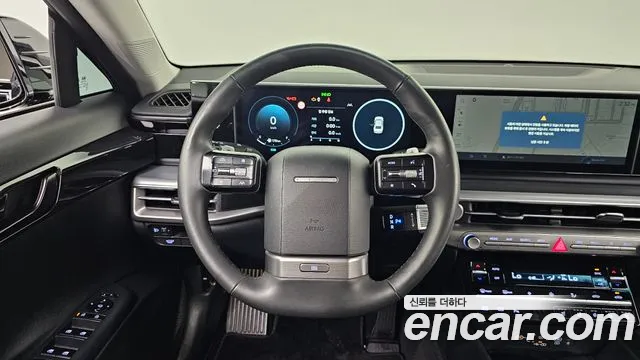Hyundai Grandeur Grandeur (GN7) 2.5 Бензин 2WD — Фото автомобиля 13