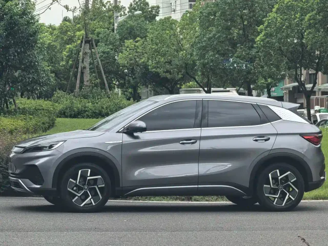 BYD Yuan PLUS — Фото автомобиля 4