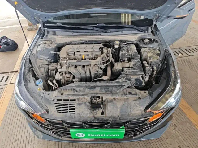 Hyundai Elantra — Фото автомобиля 19