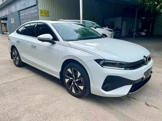 Volkswagen Sagitar — Фото автомобиля 3
