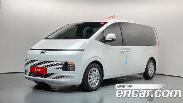 Фотография автомобиля — Hyundai Staria