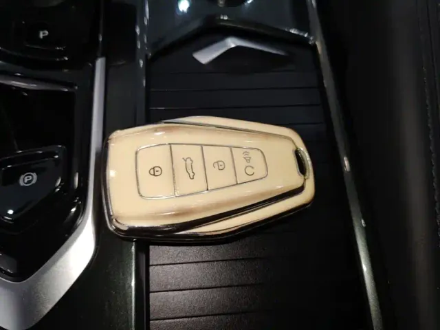 Geely Xingyue L — Фото автомобиля 8