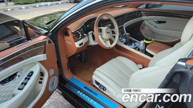 Bentley Continental — Фото автомобиля 10