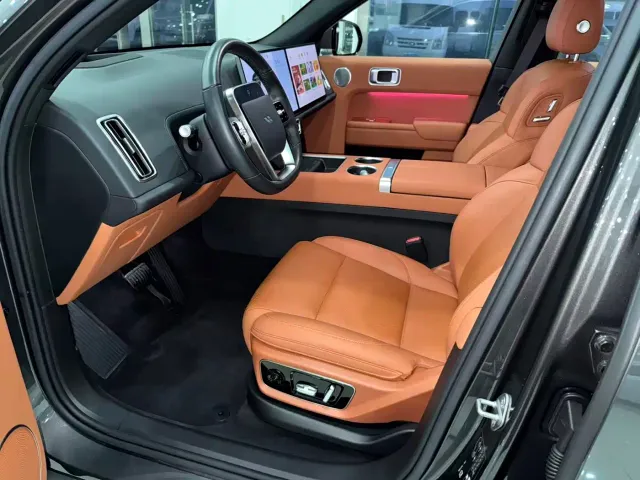 Li Auto L7 — Фото автомобиля 5