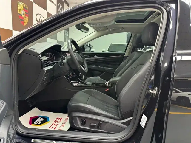 Volkswagen Passat — Фото автомобиля 7
