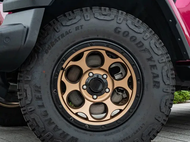 Jeep Wrangler — Фото автомобиля 5