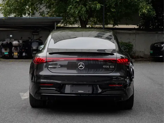 Mercedes-Benz EQS AMG — Фото автомобиля 5