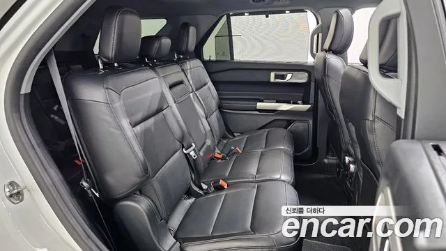 Ford Explorer Explorer 6 поколение — Фото автомобиля 11