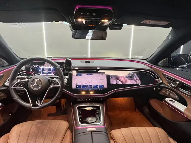 Mercedes-Benz E-Class — Фото автомобиля 5