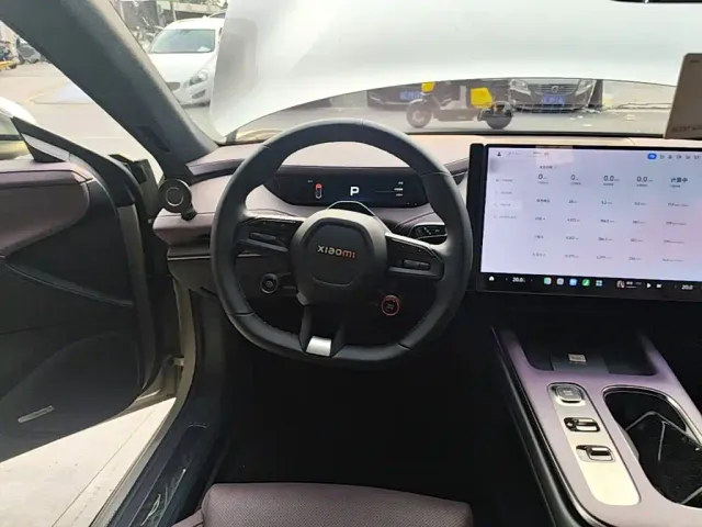 Xiaomi SU7 — Фото автомобиля 10