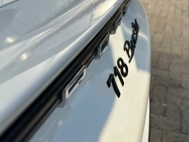 Porsche 718 — Фото автомобиля 15