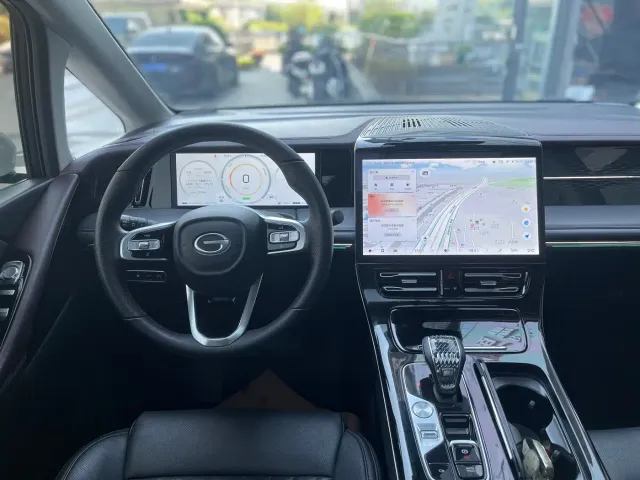 GAC Trumpchi M8 — Фото автомобиля 13