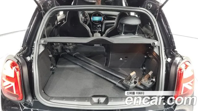 Mini Cooper — Фото автомобиля 20
