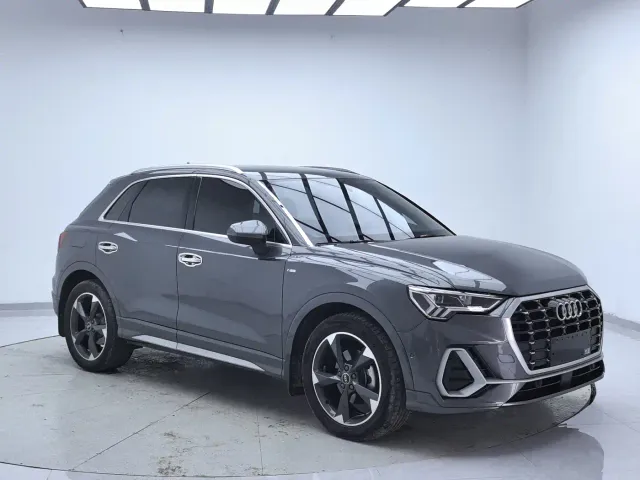 Audi Q3 — Фото автомобиля 3