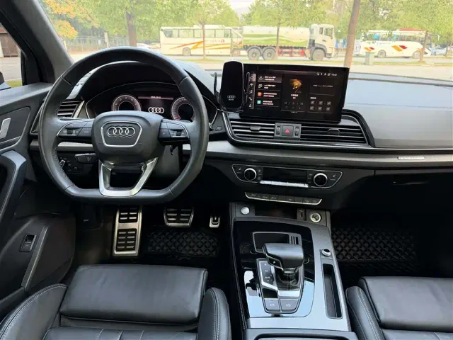 Audi Q5L — Фото автомобиля 22